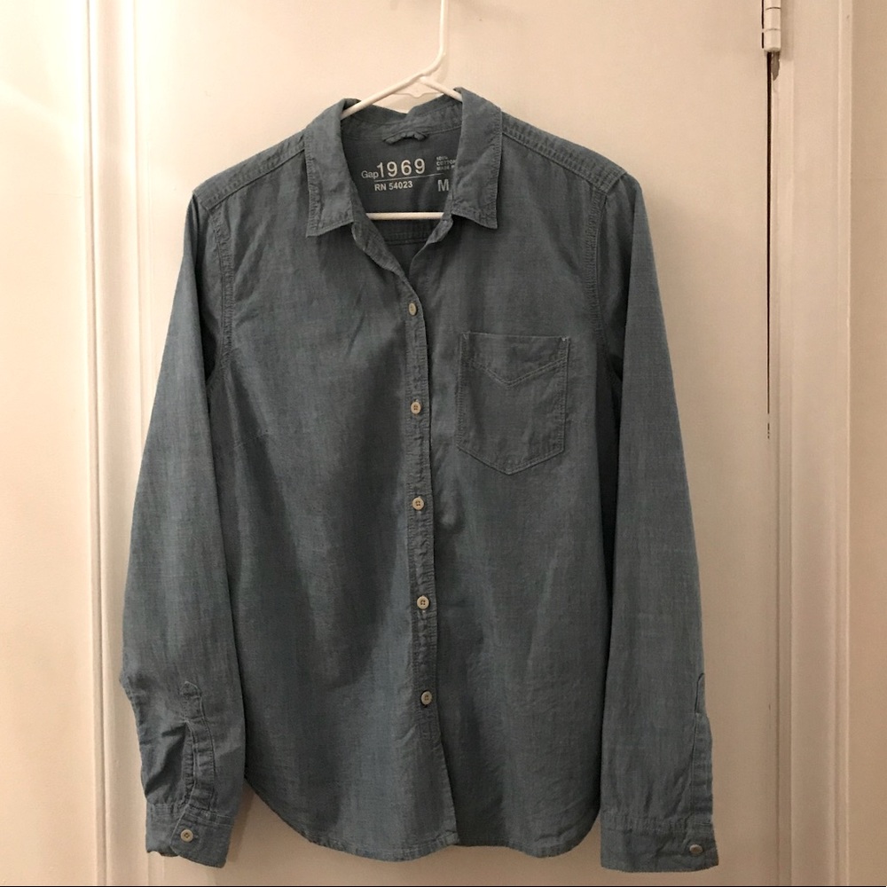 Gap denim button down shirt